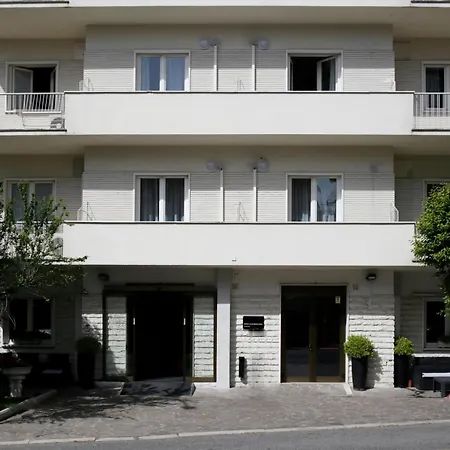 C-hotels Club House Hotel 4*