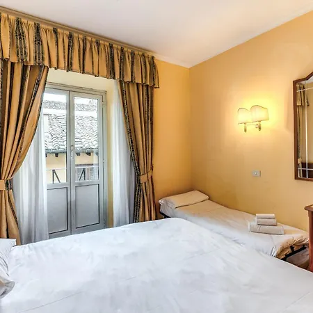 Pomezia 2* Roma