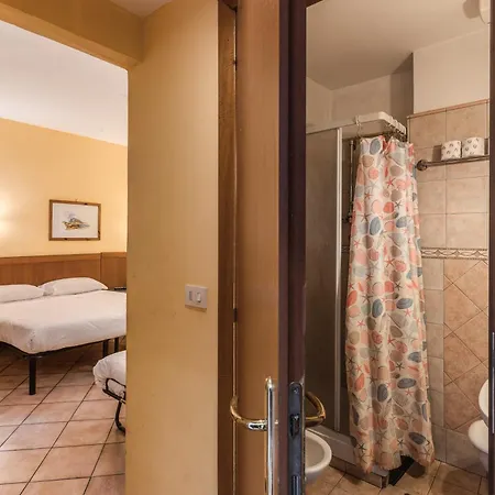 Pomezia Hotel 2*