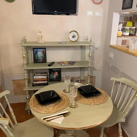 Domus Chiavari House Holiday home *