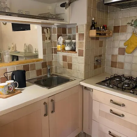 Domus Chiavari House Rome