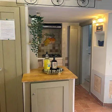 Domus Chiavari House Rome