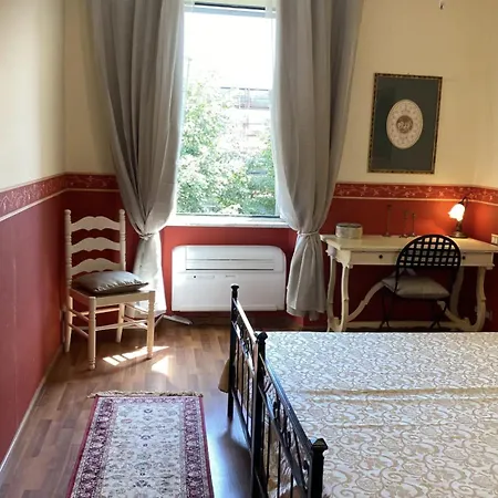 Domus Annia Guest House, The Amazing Colosseum