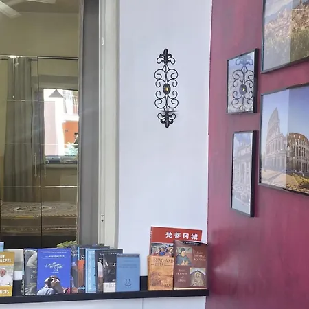 Domus Annia Guest House, The Amazing Colosseum Apartment Rome