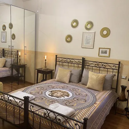 Apartment Domus Annia Guest House, The Amazing Colosseum Rome