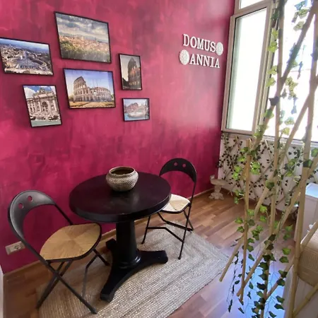 Domus Annia Guest House, The Amazing Colosseum Apartment Rome