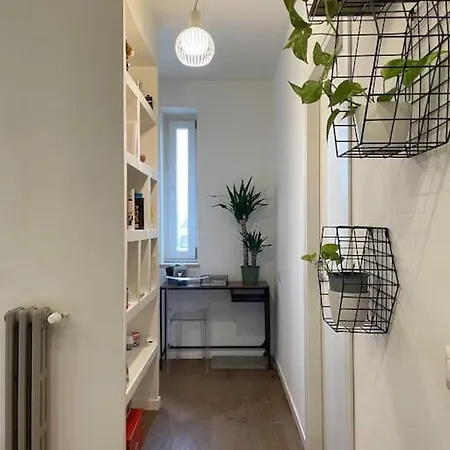 Delizioso - Vicino Metro A Apartment *
