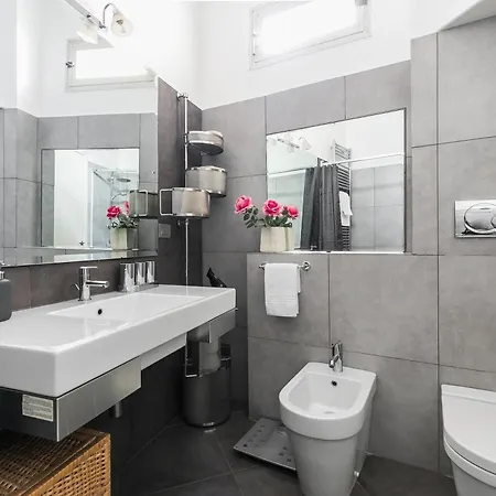 R.c. Cappellari Charming Campo De Fiori Apartment *