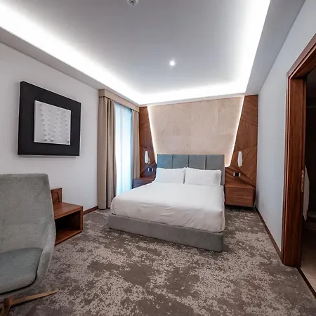Via Veneto Hotel 5*