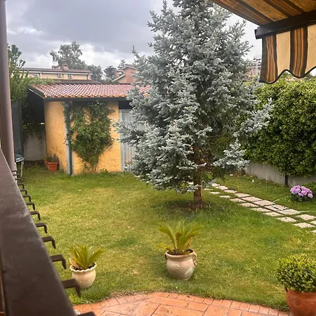 Villa Est *