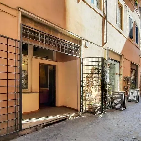 Domus Reginella, Nella Zona Piu Richiesta Di Rome