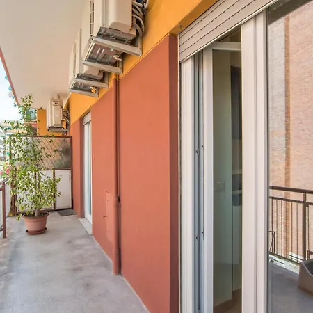 Appartamento Garden Tuscolana - 200 Meters From The Metro Station