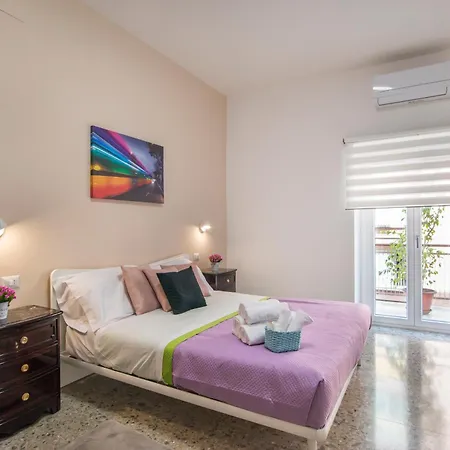 Garden Tuscolana - 200 Meters From The Metro Station Appartamento