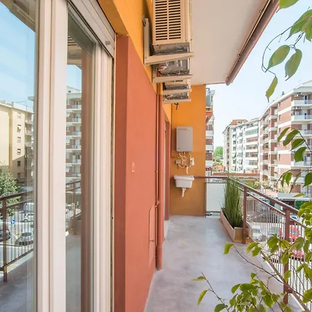 Appartamento Garden Tuscolana - 200 Meters From The Metro Station *