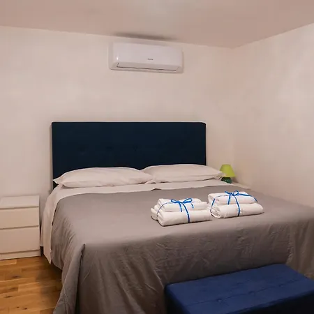 Attico Incantevole Lungotevere Апартаменты *