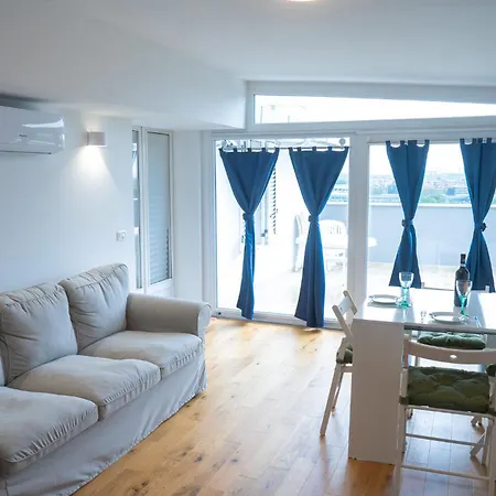 Attico Incantevole Lungotevere Апартаменты