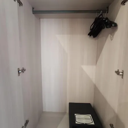 Hector Apartment *