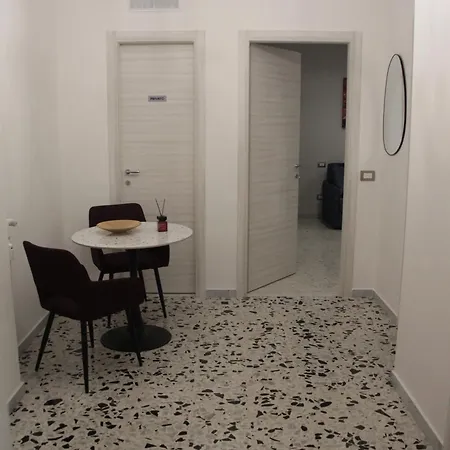 Hector Apartment