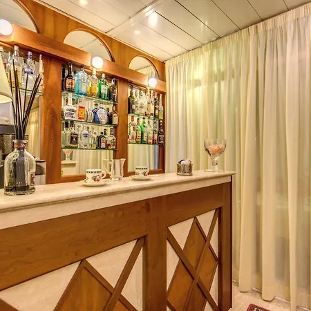 Szálloda Cortina 3*
