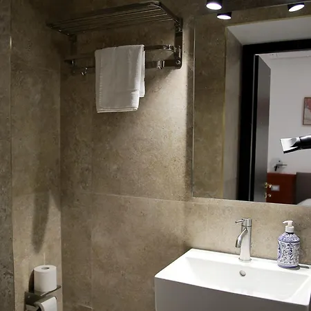 Principe Powered By Joyful Guest house 3*