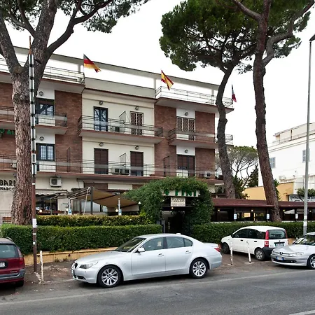 Hotel 4 Pini 3*