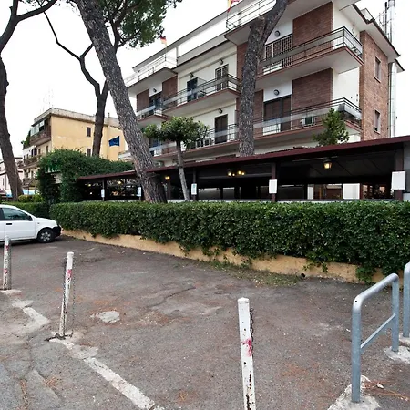 Hotel 4 Pini 3*