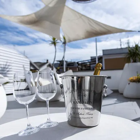 Glamroom Luxury Terrace Guest house *