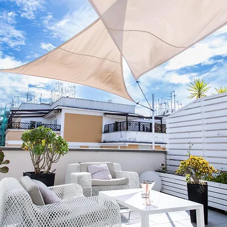 Glamroom Luxury Terrace Affittacamere Roma
