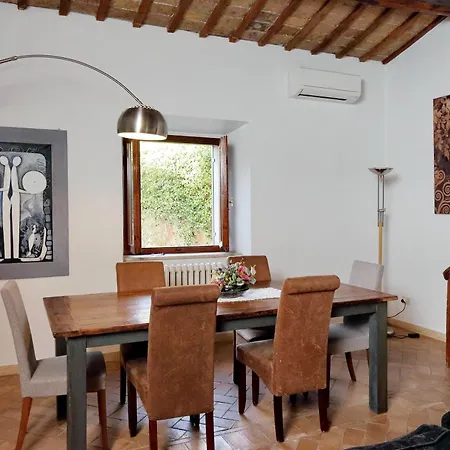 Piazza Mattei Elegant | Romeloft Apartment Rome