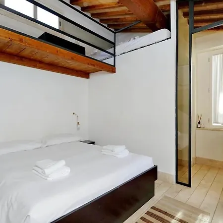 Pantheon Stylish Attic * Rome