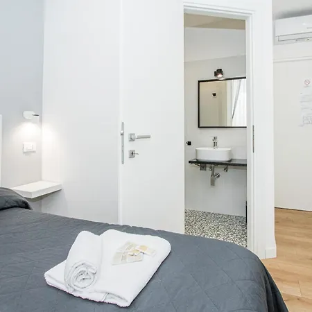 23 Guest house
