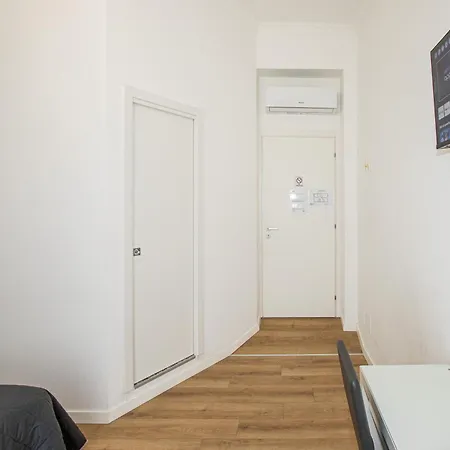 23 Guest house