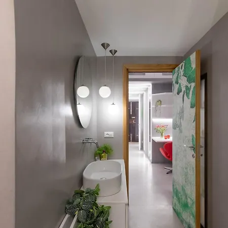 Apartment Iflat Glass And Stone Loft *