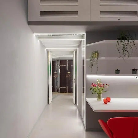 Iflat Glass And Stone Loft