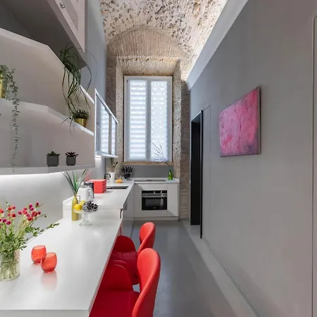 Iflat Glass And Stone Loft Apartment