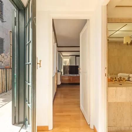 Piede Charming Apartment *