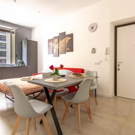 Domus Eroi Apartamento *