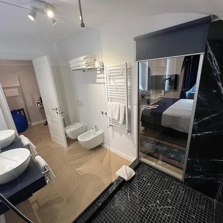 Luxury Blue Suites- Imperial Apartment