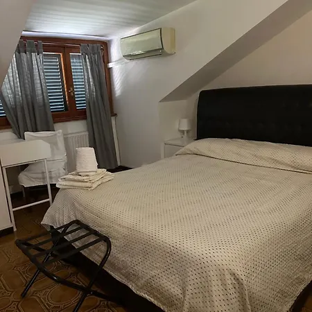 La Maison Blanche Bed & Breakfast