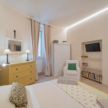 Happy Hours Trastevere Apartment