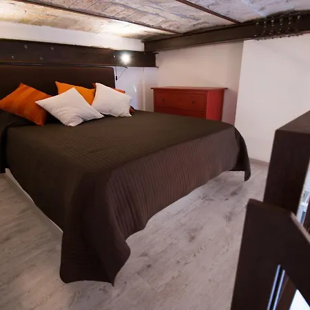 Inner House Apartment