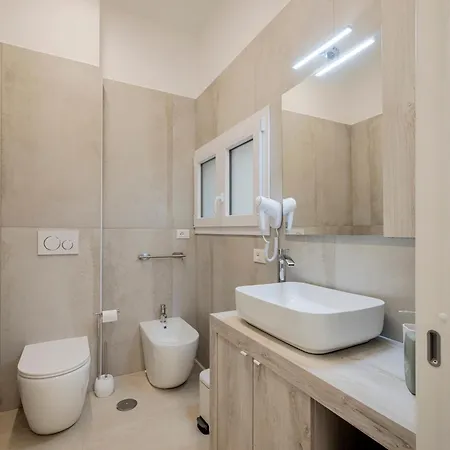 Modern Trastevere Apartment