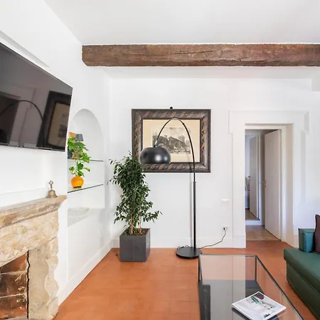 Iflat Trastevere Stylish 4 Bedroom Penthouse Apartment Rome