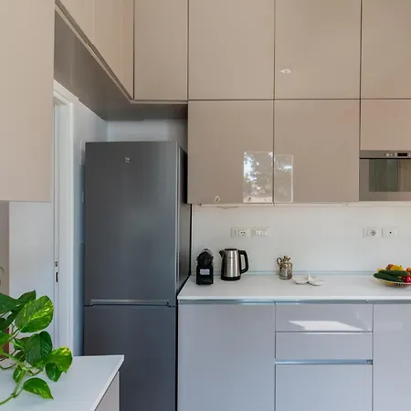 Iflat Trastevere Stylish 4 Bedroom Penthouse *
