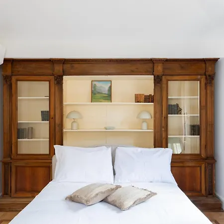 Iflat Trastevere Stylish 4 Bedroom Penthouse Apartment Rome