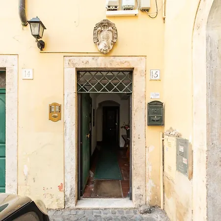 Iflat Trastevere Stylish 4 Bedroom Penthouse
