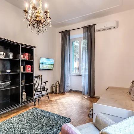 Residenza Nemorense * Rome