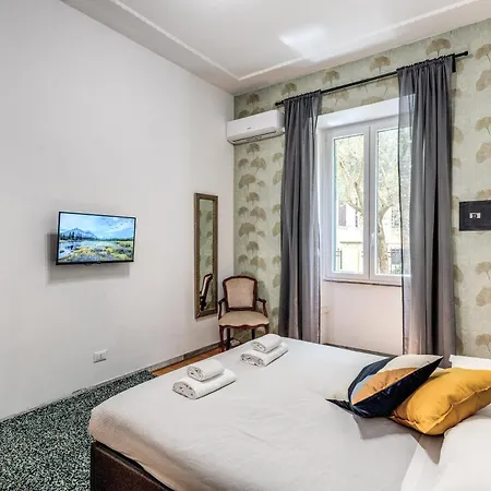 Residenza Nemorense Apartment *