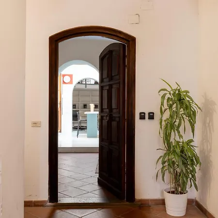 Domus Fori Imperiali Apartment *