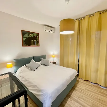 La Casa Delle Camelie * Rome